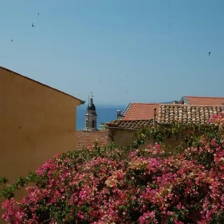 Joli 2 Pieces Au Calme Dans La Vieille Ville Апартаменти *
